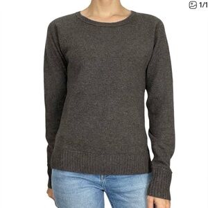 100% cashmere club Monaco sweater in brown